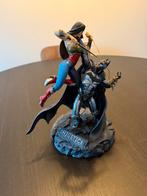 Beeldje Injustice batman wonder woman, Verzenden, Zo goed als nieuw