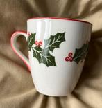 Vic’s handpainted kerst mokje met wat craquelé, Ophalen of Verzenden, Aardewerk, Wedgwood, Bord(en)