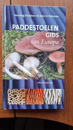 Tirion: Paddenstoelen - Gids van Europa, Ophalen of Verzenden, Zo goed als nieuw, Natuur algemeen