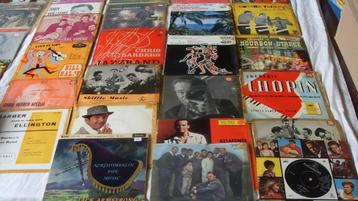 singles en langspeelplaten  beschikbaar voor biedingen