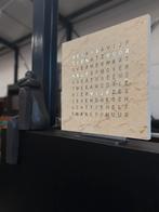 Nieuw Qlocktwo Desert Woordklok Design Kunst Klok 45x45, Huis en Inrichting, Woonaccessoires | Klokken, ., Nieuw, Ophalen of Verzenden