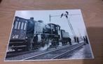 Oude foto: Stoomtrein met personeel, Verzamelen, Ophalen of Verzenden, Gebruikt, Trein