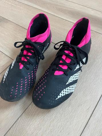 Adidas Predator - zwart/roze voetbalschoenen maat 38,5 beschikbaar voor biedingen