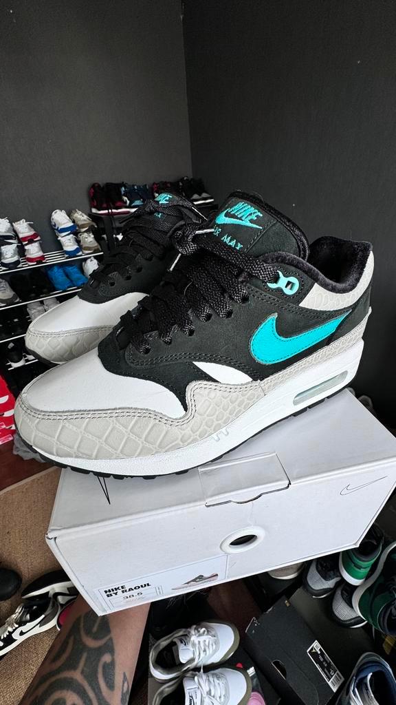 Nike Air Max 1 Nike By You’ - Ode 2 Atmos Elephant 38.5, Kleding | Dames, Schoenen, Zo goed als nieuw, Sneakers of Gympen, Overige kleuren