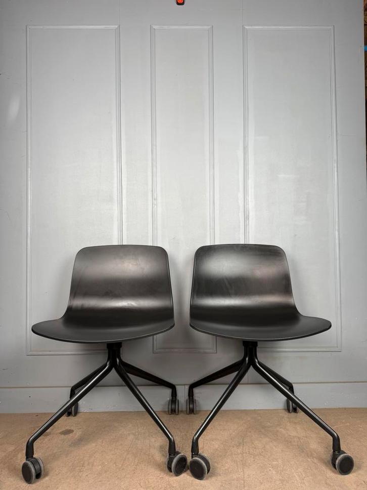 2 HAY About A Chair AAC14 design stoelen, Huis en Inrichting, Stoelen, Zo goed als nieuw, Vijf, Zes of meer stoelen, Kunststof