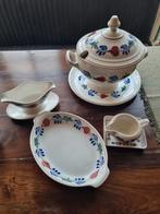 Vintage aardewerk servies boeren bond., Antiek en Kunst, Antiek | Servies compleet, Ophalen of Verzenden