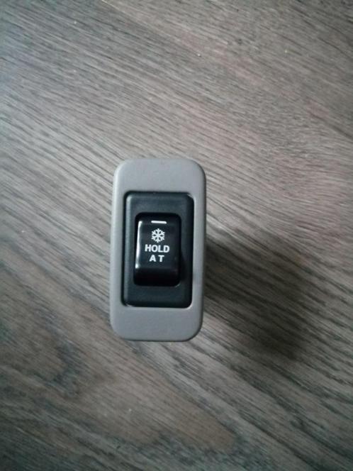 Goedwerkende HOLD AT schakelaar SUBARU FORESTER SF 1997/2001, Auto-onderdelen, Klein materiaal, Subaru, Gebruikt, Ophalen of Verzenden