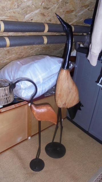 2 hoge hout met metaal vogels H75 & 111cm beschikbaar voor biedingen