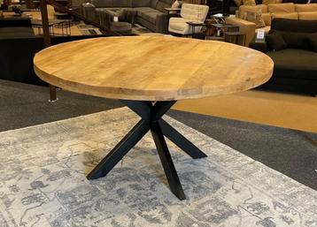 Eettafel rond 130cm. met spinpoot Direct/leverbaar E-1946 beschikbaar voor biedingen
