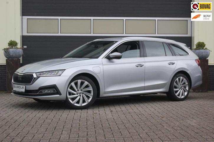 Skoda Octavia Combi 1.4 TSI iV Style | Head-up | Memorystoel, Auto's, Skoda, Bedrijf, Te koop, Octavia, ABS, Airbags, Airconditioning