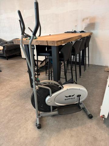 Buffalo Crosstrainer beschikbaar voor biedingen