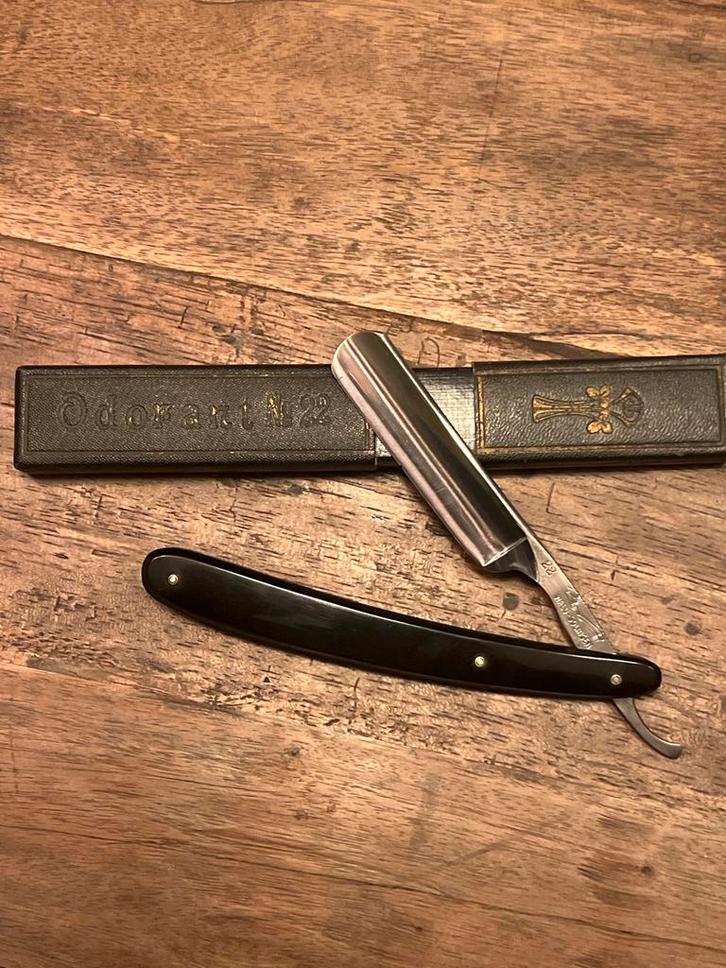 Vintage Odorant No. 2 Scheermes Wald-Solingen barbier kapper, Antiek en Kunst, Antiek | Gereedschap en Instrumenten, Ophalen of Verzenden