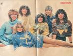 Poster (125) Dolly Dots (54x41) bijna ALS NIEUW, Verzenden, Zo goed als nieuw, Muziek