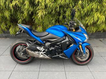 Blijf bij de les als je stuurt op deze Suzuki Gsx S 1000 F beschikbaar voor biedingen
