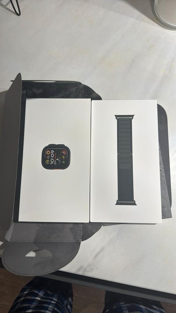 Apple Watch Ultra 2 Zwart Alpine Loop - Compleet!, Sieraden, Tassen en Uiterlijk, Smartwatches, Zo goed als nieuw, iOS, Zwart