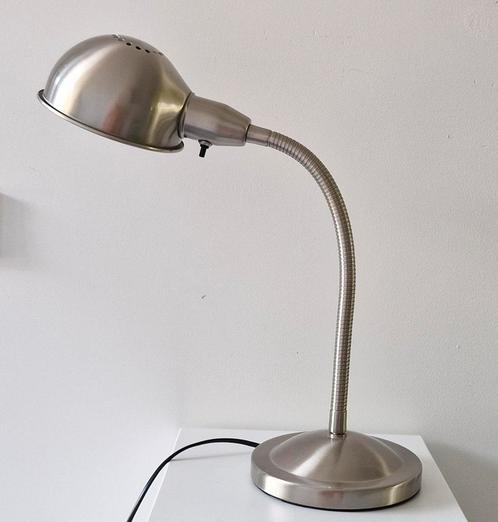 Stoere RVS bureau/tafellamp vintage IKEA, Huis en Inrichting, Lampen | Tafellampen, Zo goed als nieuw, 50 tot 75 cm, Metaal, Ophalen