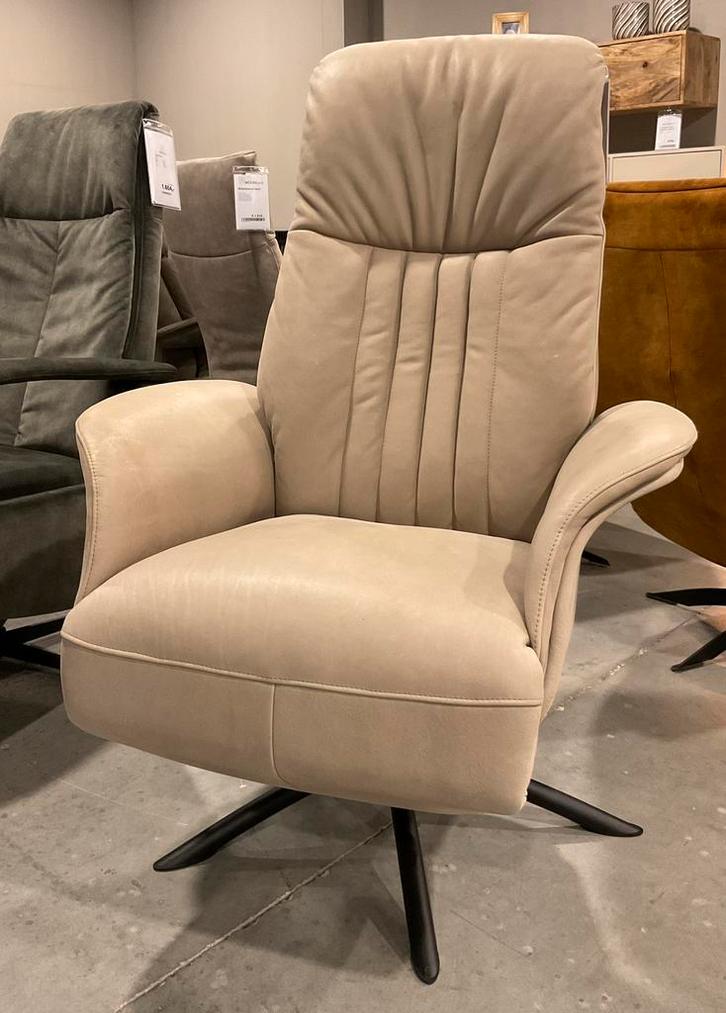 Showroomopruiming | Relaxfauteuil | Leer, Huis en Inrichting, Fauteuils, Nieuw, Leer, Metaal, 75 tot 100 cm, Minder dan 75 cm