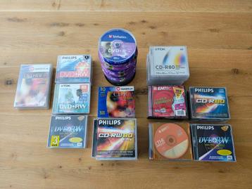 Gratis af te halen: groot aantal beschrijvbare dvd's en cd's beschikbaar voor biedingen