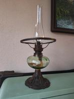 Antieke/vintage olielamp met groene glazen bol, Ophalen of Verzenden