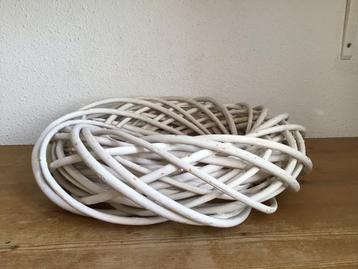 witte krans , doorsnede 35 cm. beschikbaar voor biedingen