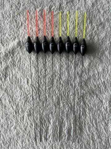 adv 83 / NIEUW set 8 dobbers TUBERTINI 2,50 gr beschikbaar voor biedingen