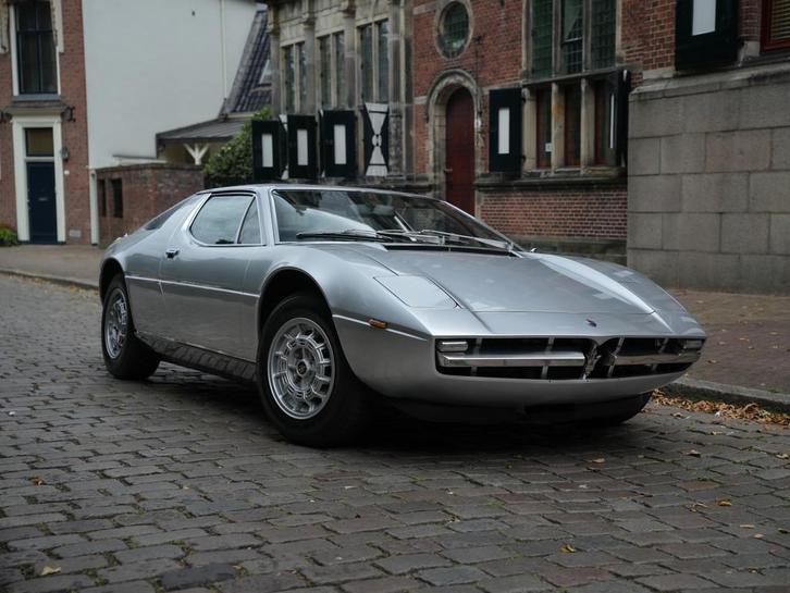 Maserati Merak 3000 V6 l Fully restored l Official show-car, Auto's, Oldtimers, Bedrijf, Te koop, Lederen bekleding, Metallic lak