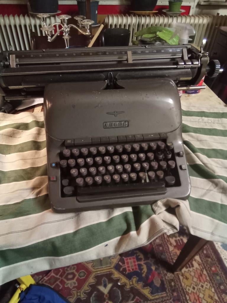 Oude vintage adler typemachine, Ophalen of Verzenden