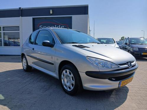 Peugeot 206 1.4 1e Eigenaar/111.000Km Nap/Dealer onderhouden, Auto's, Peugeot, Bedrijf, ABS, Airbags, Elektrische buitenspiegels