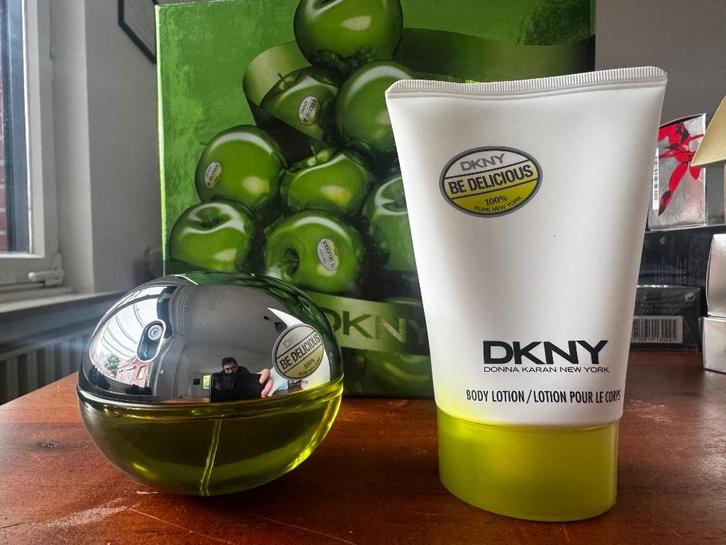 DKNY Be Delicious Eau de Parfum 50 ml + Bodylotion 100 ml, Sieraden, Tassen en Uiterlijk, Uiterlijk | Parfum, Nieuw, Ophalen of Verzenden