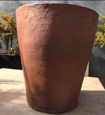 Grote oude terracotta zware kwaliteit bloempotten bak 45-49 beschikbaar voor biedingen