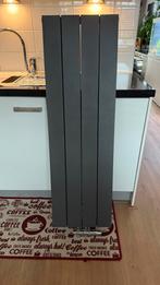 Mooie nieuwe design radiator., Ophalen, Radiator, Minder dan 60 cm, Zo goed als nieuw