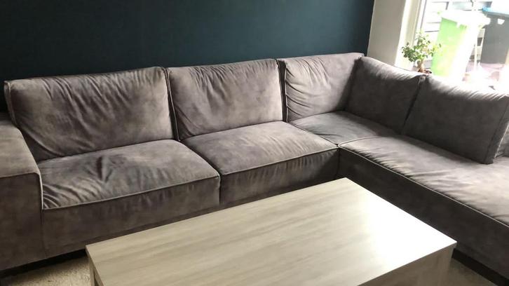 Nette hoekbank van Profijt Meubel, Huis en Inrichting, Banken | Bankstellen, Zo goed als nieuw, Hoekbank, Vierpersoons of meer
