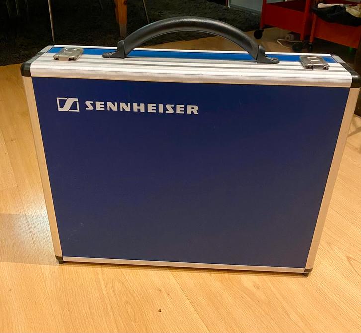 Topset Senheisser versterker voor headset in koffer, Audio, Tv en Foto, Versterkers en Receivers, Zo goed als nieuw, Ophalen