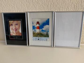 3 Fotolijst 21 x 30 cm.zilverkleur  beschikbaar voor biedingen