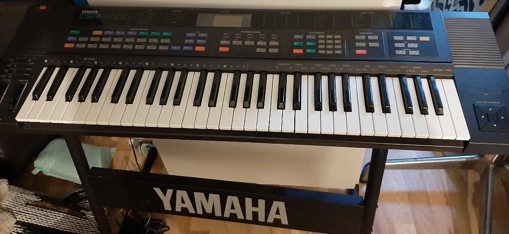 yamaha dsr2000 keyboard, Muziek en Instrumenten, Keyboards, Ophalen, Midi-aansluiting, Yamaha, 61 toetsen