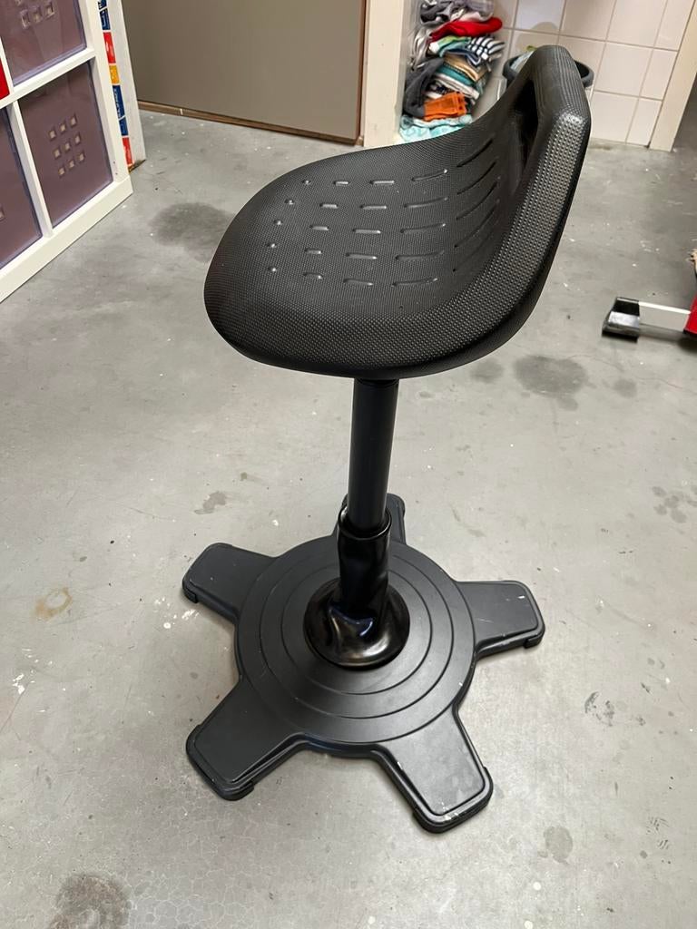 Professionele Ergonomische Werkplaatskruk - Duitse Kwaliteit, 1 kruk, Ophalen, Zo goed als nieuw, 60 tot 90 cm