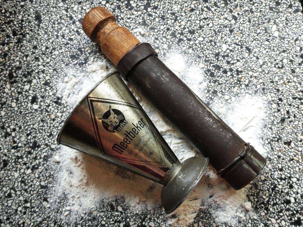 Luchs maatbeker / deegspuit deegroller meetbeker keuken, Antiek en Kunst, Ophalen of Verzenden