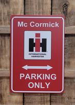 MC Cormick parking only tractor reclamebord van metaal deco, Ophalen of Verzenden, Nieuw, Auto's