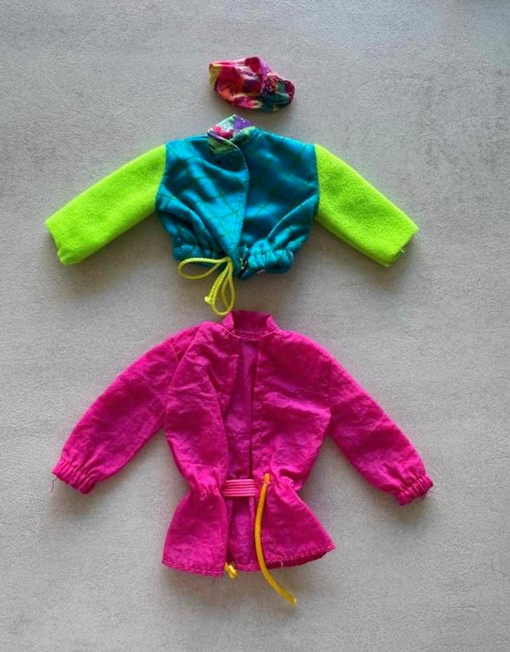Barbie jasjes jaren 90, Verzamelen, Poppen, Gebruikt, Kleertjes, Ophalen of Verzenden