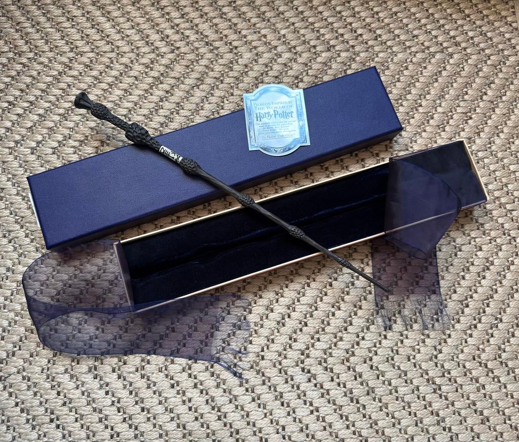 Harry Potter Elder Wand - Noble Collection, Verzamelen, Harry Potter, Ophalen of Verzenden, Nieuw, Replica