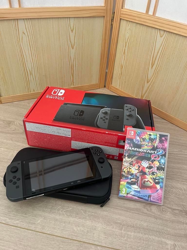 Nintendo Switch Console + Mario Kart 8 Deluxe + beschermhoes, Spelcomputers en Games, Spelcomputers | Nintendo Switch, Ophalen of Verzenden