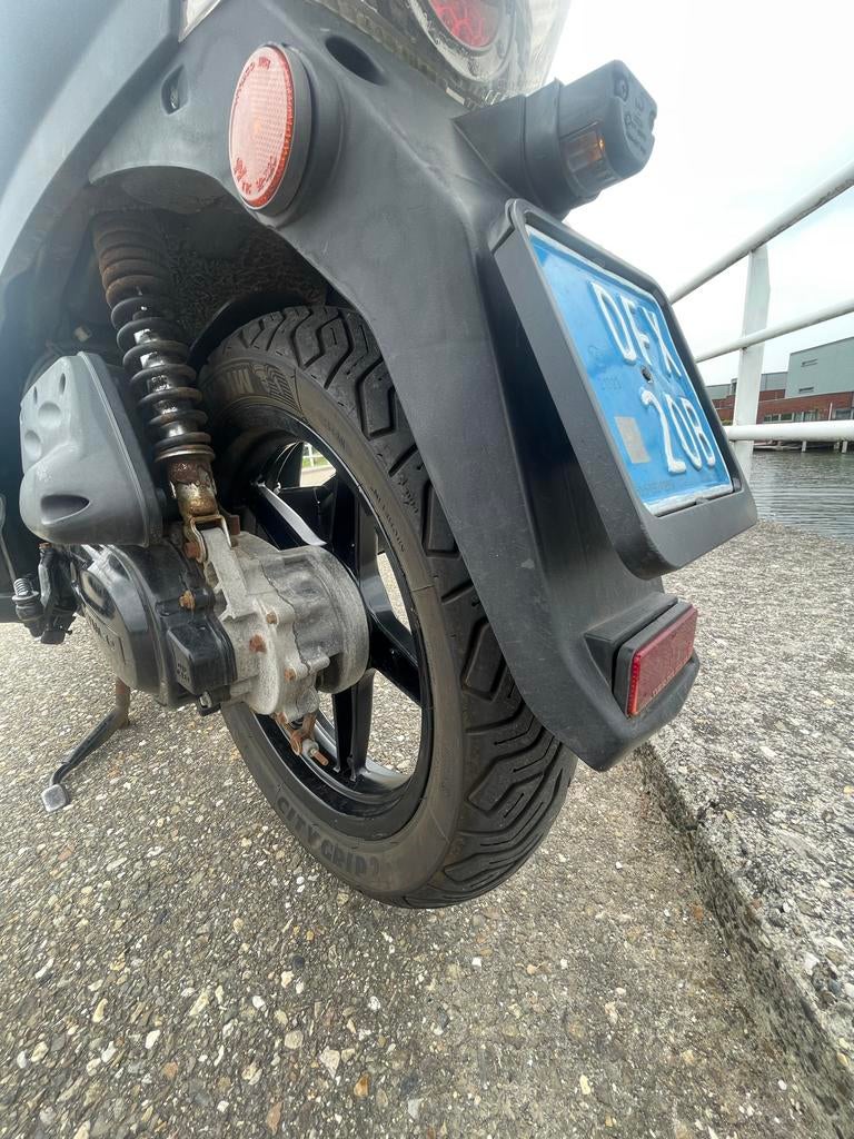 Kymco People S 50cc Scooter, Fietsen en Brommers, Scooters | Kymco, Ophalen, Zo goed als nieuw, People S, Benzine