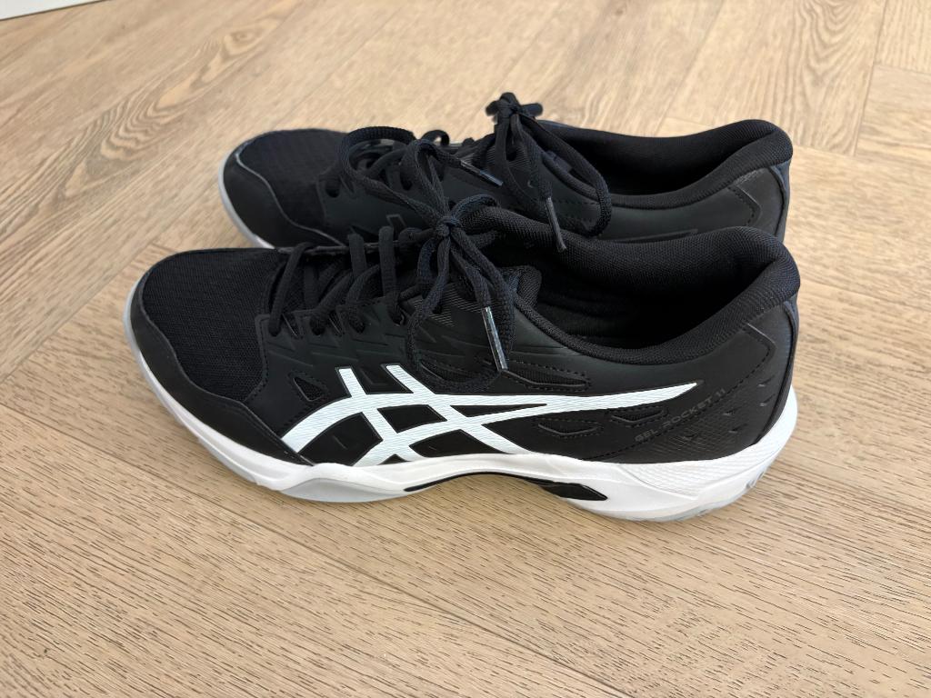 Asics sportschoen gel rocket 11 maat 42, Sport en Fitness, Loopsport en Atletiek, Hardloopschoenen, Ophalen of Verzenden, Zo goed als nieuw