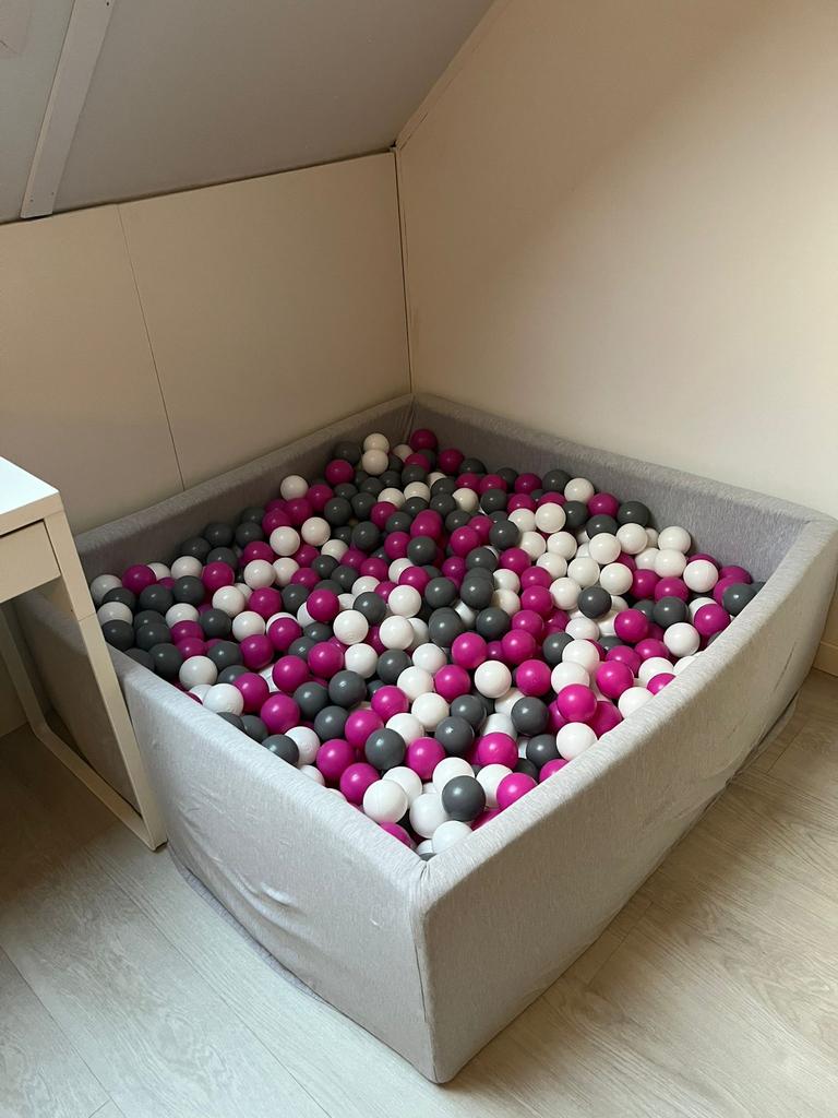 Ballenbak aangeboden, Ophalen of Verzenden, Zo goed als nieuw, Jongen of Meisje