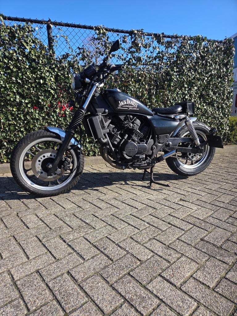 Honda vf500c CAFERACER/BOBBER/CHOPPER, 4 cilinders, Particulier, Meer dan 35 kW, 500 cc