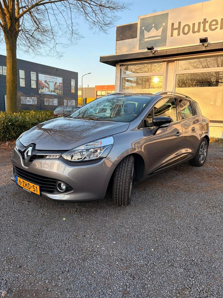 Renault Clio Energy TCe 90pk S&S 2015 Grijs, Auto's, Renault, Voorwielaandrijving, 898 cc, Origineel Nederlands, Handgeschakeld