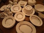 Wedgwood Rosalind 6 persoons servies, Ophalen, Zo goed als nieuw, Porselein, Wedgwood