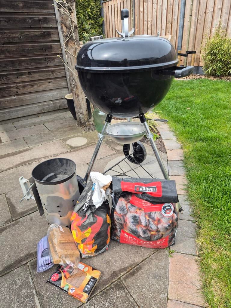 Weber Barbecue BBQ 47cm met toebehoren, Tuin en Terras, Houtskoolbarbecues, Ophalen, Gebruikt, Weber, Met accessoires