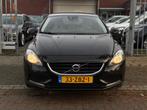 Volvo V40 1.6 D2 Kinetic | Navigatie | Trekhaak | A.Camera |, Voorwielaandrijving, Euro 5, Gebruikt, Beige