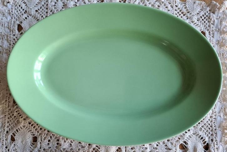 Prachtig zacht groen porseleinen ovaal schaaltje KAHLA, Gebruikt, -, -, Ophalen of Verzenden